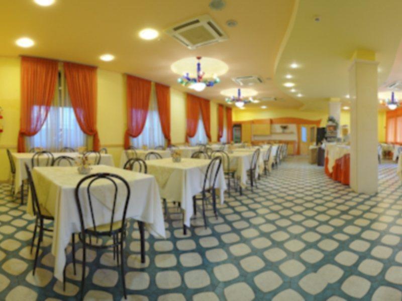 Hotel Vannucci Римини Экстерьер фото